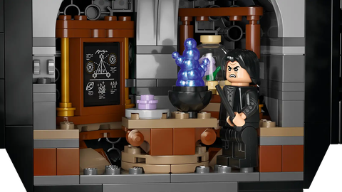 LEGO Cauldron: Secret Potions Classroom 76464