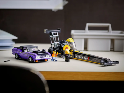 LEGO Mopar Dodge//SRT Top Fuel Dragster and 1970 Dodge Challenger T/A 76904