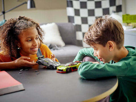 LEGO Speed Aston Martin Valkyrie AMR Pro and Aston Martin Vantage GT3 76910