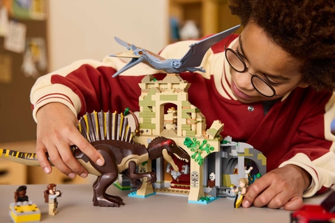 LEGO Spinosaurus & Quetzalcoatlus Air Mission 76976