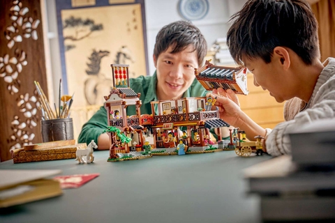 LEGO Ancient Moon-Gazing Inn 80121