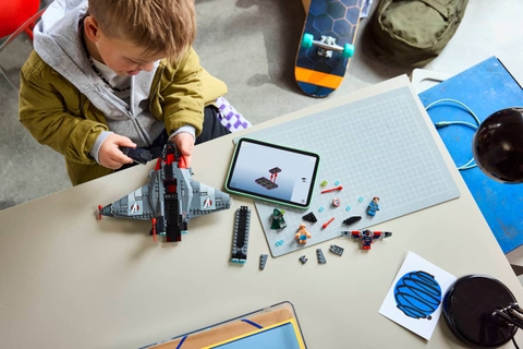 Lego Avengers: Doomsday Quinjet 76347