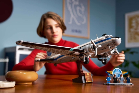 LEGO Douglas™ DC-3™ PAN AM® Airliner 11378