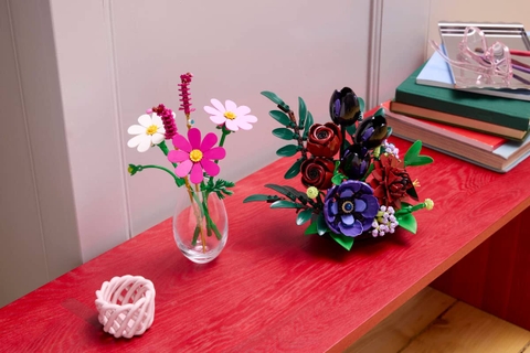 LEGO Botanical Dark Flower Arrangement 11513
