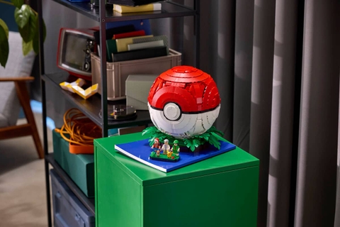 LEGO Pokémon Iconic Trainer Moments Poké Ball 72154