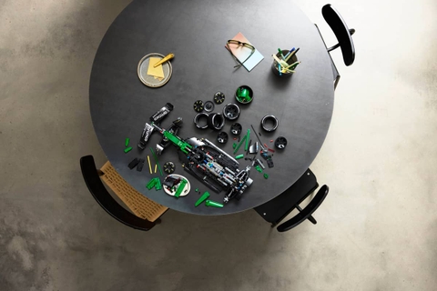 LEGO Technic Aston Martin Aramco AMR25 F1® Car 42240