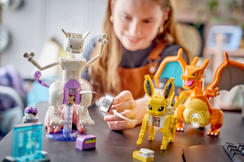 LEGO Pokémon SMART Play™: Mewtwo's Lab Break 72163