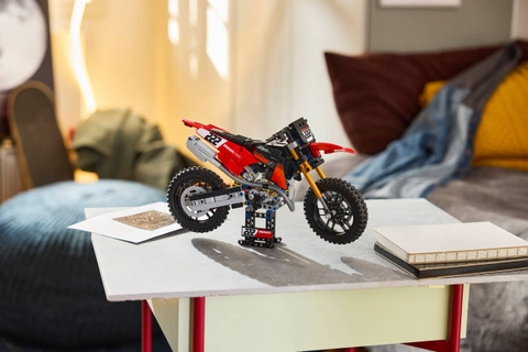 LEGO Technic Ducati Desmo450 MX Factory Motorcycle 42238