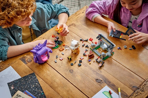 LEGO Pokémon SMART Play™: Cubone and Gengar's Spooky Showdown 72166