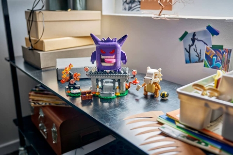 LEGO Pokémon SMART Play™: Cubone and Gengar's Spooky Showdown 72166