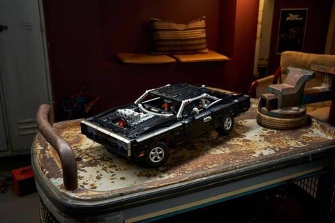 LEGO Technic Fast and Furious Dodge Charger R/T Car 42231