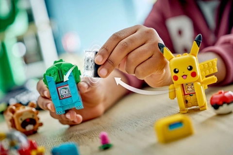LEGO Pokémon SMART Play™: Berry Bash with Bulbasaur and Bidoof 72155