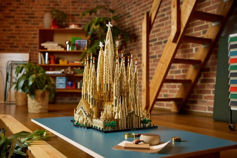 LEGO Architecture Sagrada Família 21065