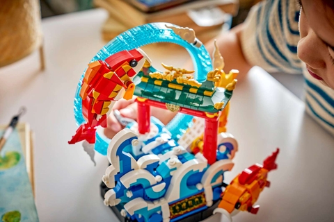 LEGO Prosperity Carp Leaping 80120
