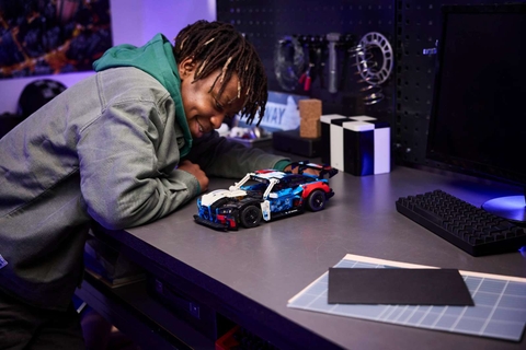 LEGO BMW M4 GT3 EVO Race Car 42226