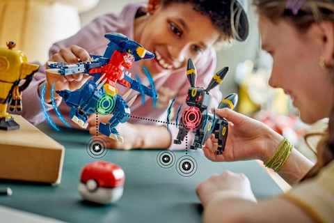 LEGO Pokémon SMART Play™: Umbreon vs. Garchomp Championship Battle 72165
