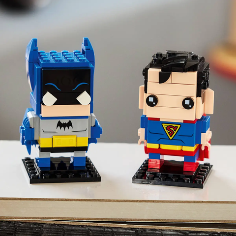 LEGO Golden Age Superman™ and Batman™ Figures 40859