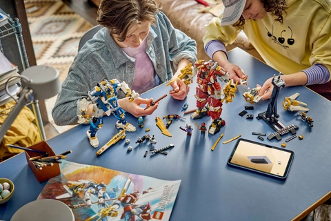LEGO Ninjago Legends The Twin Titan Mechs 71870