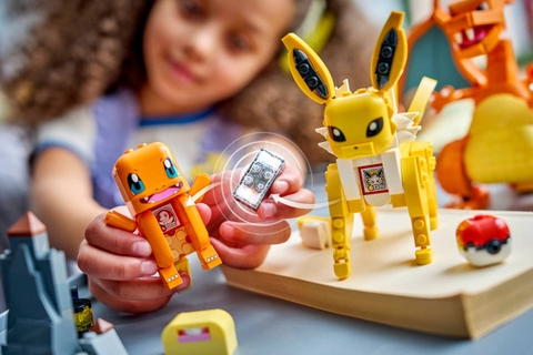 LEGO Pokémon SMART Play™: Charmander and Geodude's Cavern Clash 72157
