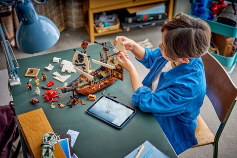 LEGO Iconic Pirate Ship 31387