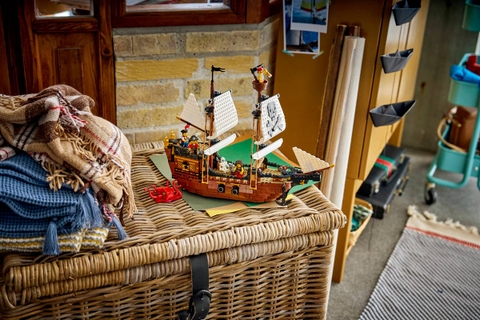 LEGO Iconic Pirate Ship 31387