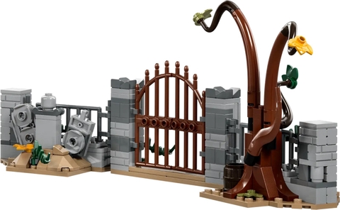 LEGO Disney Hocus Pocus: The Sanderson Sisters' Cottage 21341