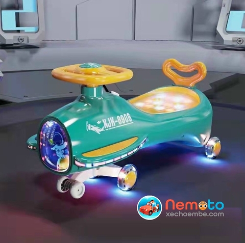 XE LẮC PHI HÀNH GIA 8906