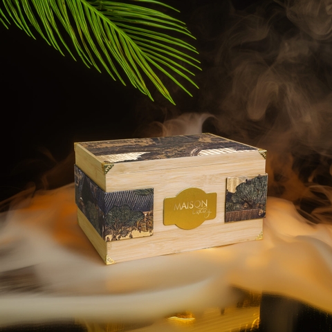 Hộp bánh Royal Heritage 2026