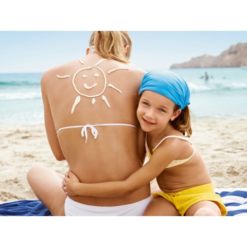 Kem chống nắng trẻ em Nivea Sun Kids Made in Germany