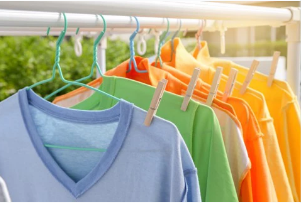 Làm thế nào giúp giữ màu quần áo luôn như mới?