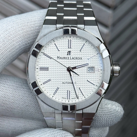 Maurice Lacroix Aikon White  AI6008-SS002-130-1 Automatic Nam 42mm USED