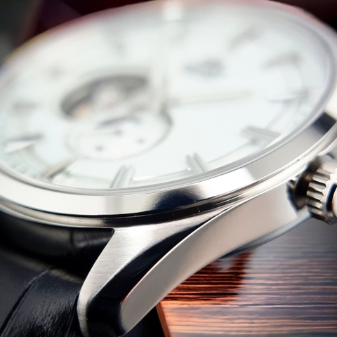 Orient Small Second Open Heart RA-AR0004S10B Automatic Nam 40.8mm