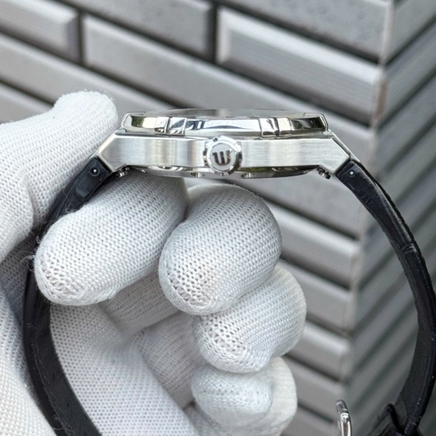 Maurice Lacroix Aikon Grey AI6007-SS000-230-2 Automatic Nam 39mm USED