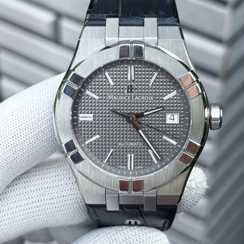 Maurice Lacroix Aikon Grey AI6007-SS000-230-2 Automatic Nam 39mm USED