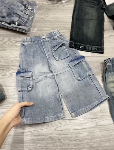 Q290-Quần xuông rách hộp xanh (09.26kg)