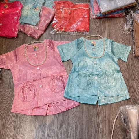 B472-Bà ba gấm đùi kèm ngọc S1/12 (08.15kg)