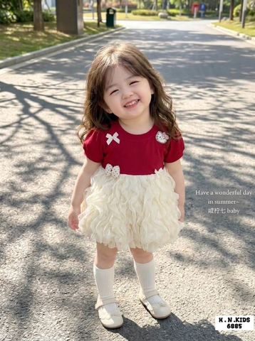 V454-Váy cộc cotton Kitty đỏ gợn sóng (06.13kg)