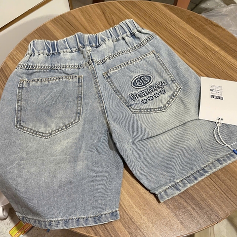 Q302-Quần jean ngố QC chữ BB xịn (27.40kg)