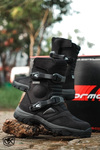 Giày Moto Forma Adventure Low - Đen