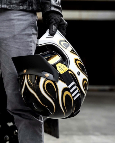 NÓN BẢO HIỂM ILM Z502-TEM LỬA VÀNG