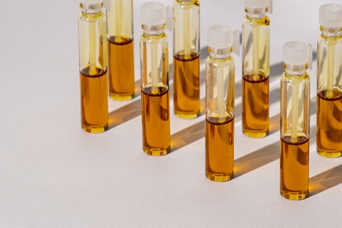 Tinh Dầu Trầm Hương Nguyên Chất Phúc Trạch | 1gram | Chiết xuất CO2 | Trầm hương Ân Vũ - Hương thơm chữa lành