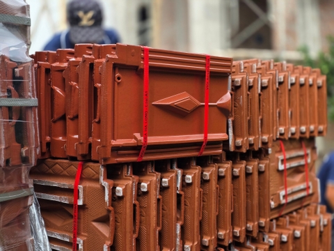 NÊN SỬ DỤNG NGÓI MỘT VÍT HAY HAI VÍT KHI LỢP NGÓI?