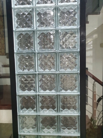 Các Vấn Đề Về Thi Công Gạch Kính Lấy Sáng