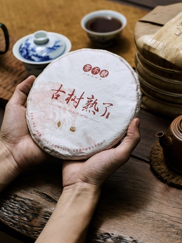 Phổ nhĩ chín Cổ Thụ Thục Liễu bánh 300g 2018