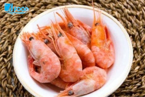 Khi chế biến tôm, dù là tôm sống hay tôm đông lạnh, hãy ghi nhớ 3 bước này, thịt tôm thơm ngon, mềm và không có mùi tanh