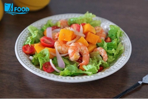 Mách bạn cách làm món tôm xào trộn xoài đơn giản, thanh mát chỉ với vài bước