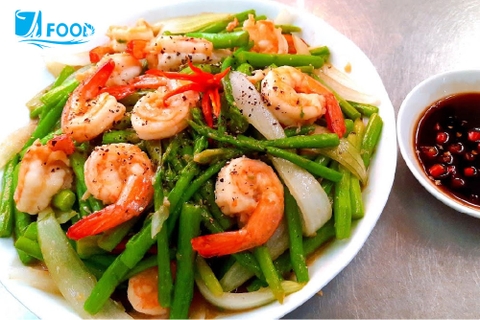 Tôm nõn đông lạnh xào măng tây