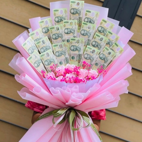Bó hoa tiền 20 tờ tiền 100k tông màu hồng