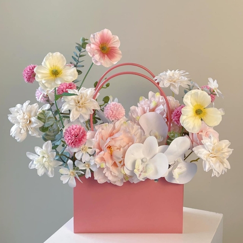 Lãng hoa lụa, hoa lan mix nhẹ nhàng