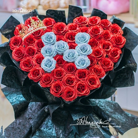 Bó hoa nhũ trái tim 50 bông chữ N cắm tên theo yêu cầu